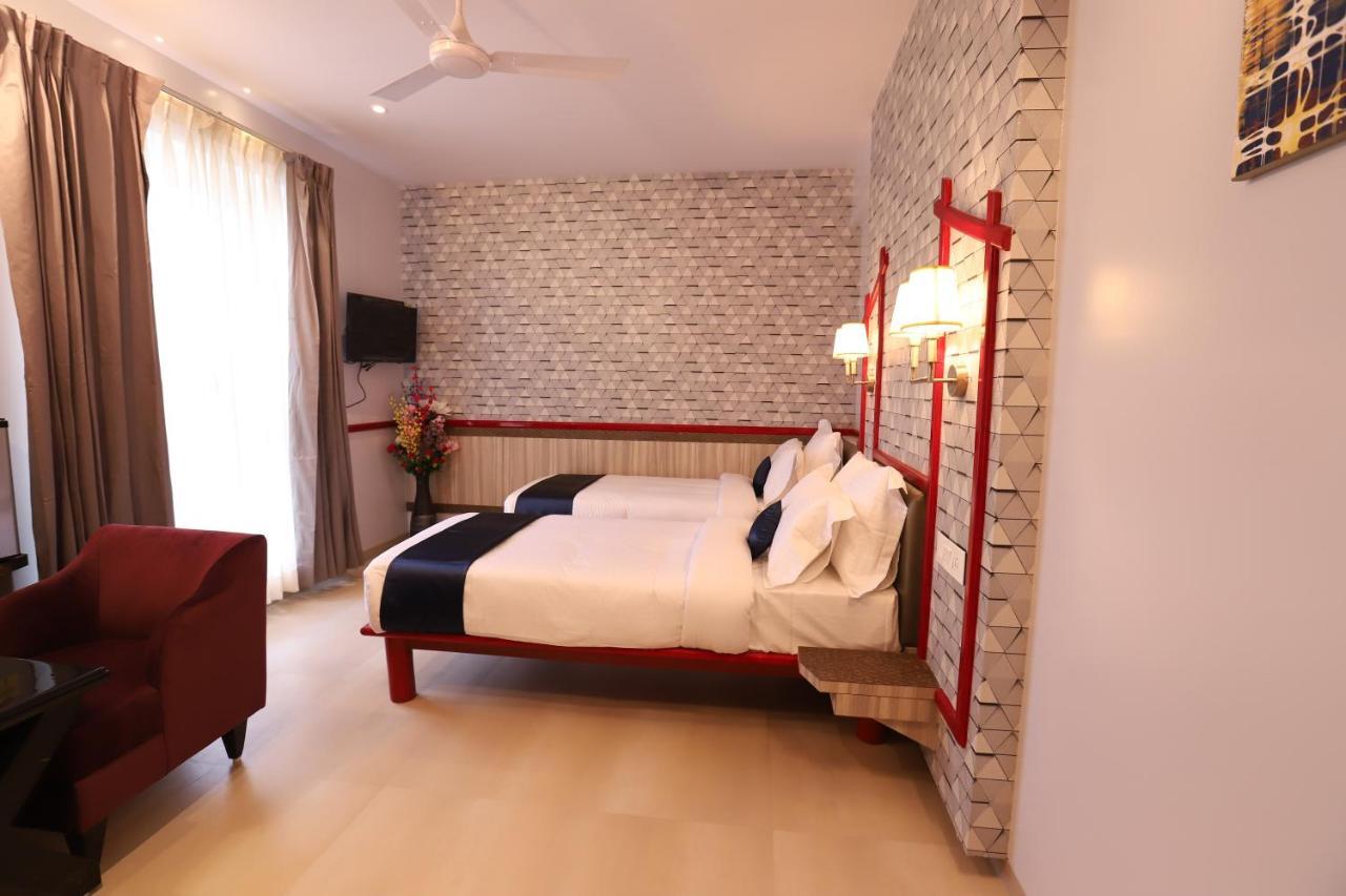 Hotel Prabha Palace Ахмеднагар Экстерьер фото